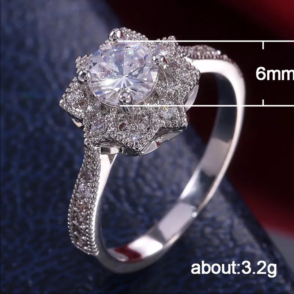 New Round Cut Flower 925 Silver Women’s Ring - Picture 6 of 6